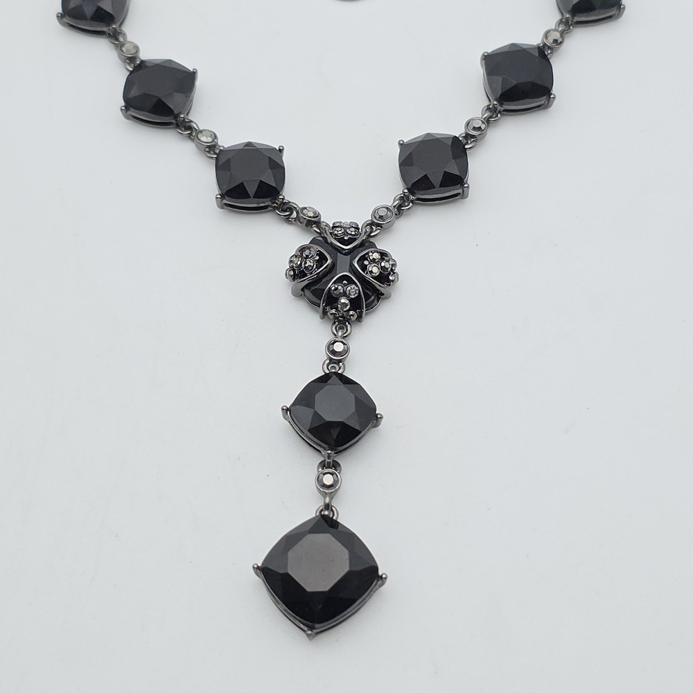 Vtg CROWN TRIFARI Y Necklace Signed Black Faceted Cushion Cut Stones 18" Lovely! - Picture 8 of 13